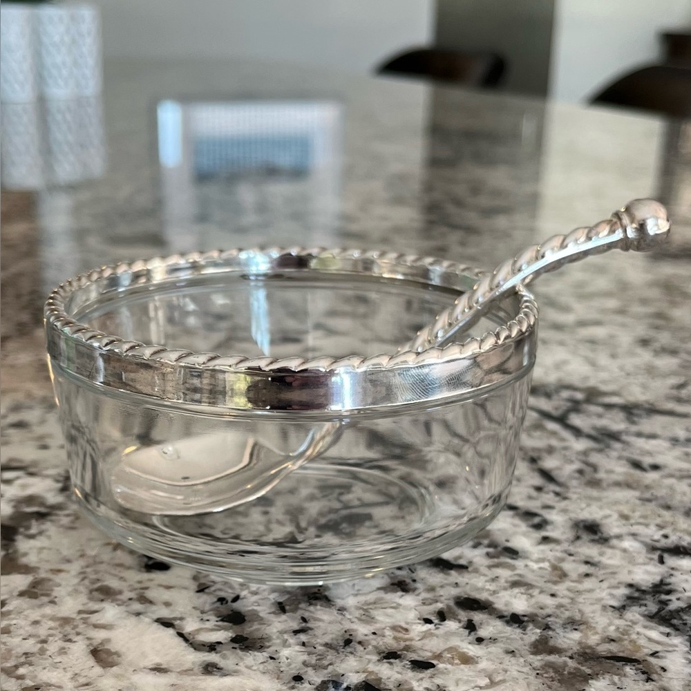 Vintage Bormioli Rocco Italian
Glass Bowl & Spoon Set Silver Plate